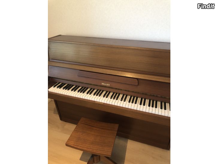 Myydään Hellas piano