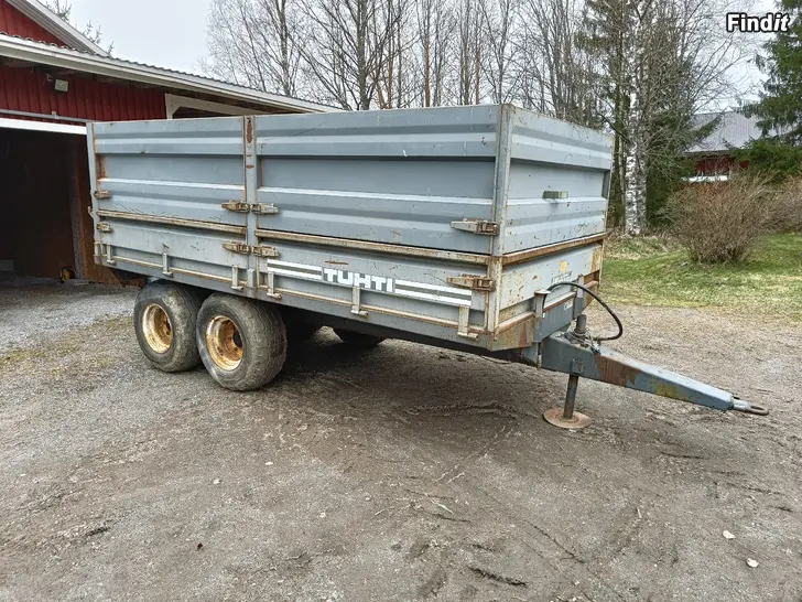 Säljes Tuhti T8 traktorkärra