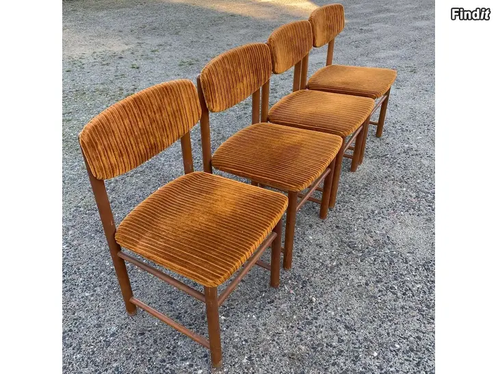 Myydään Retro keittiötuolit