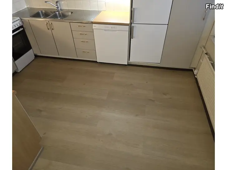Vuokrataan Vuokrataan kerrostalo, Vaasassa 3h+k+kh+prk+kylmiö