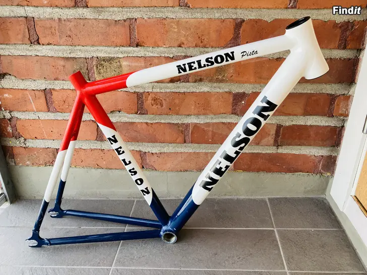 Myydään Nelson Pista RATA Runkosetti XS