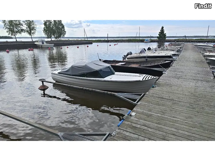 Myydään Puuvene