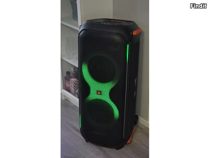 Myydään JBL PartyBox 710 Bluetooth Kaiutin