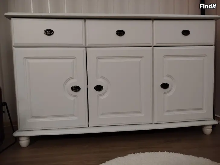 Myydään Laulumaa sarja