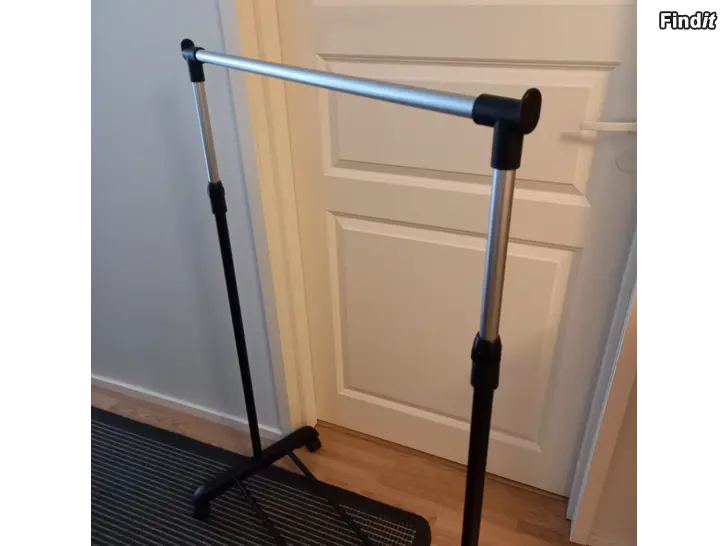 Myydään Vaaterekki