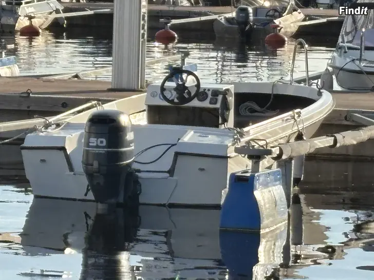 Myydään Finnark 490 ja Yamaha 50 nelitahti Myydään Finnark 490 ja Yamaha 50 nelitahti