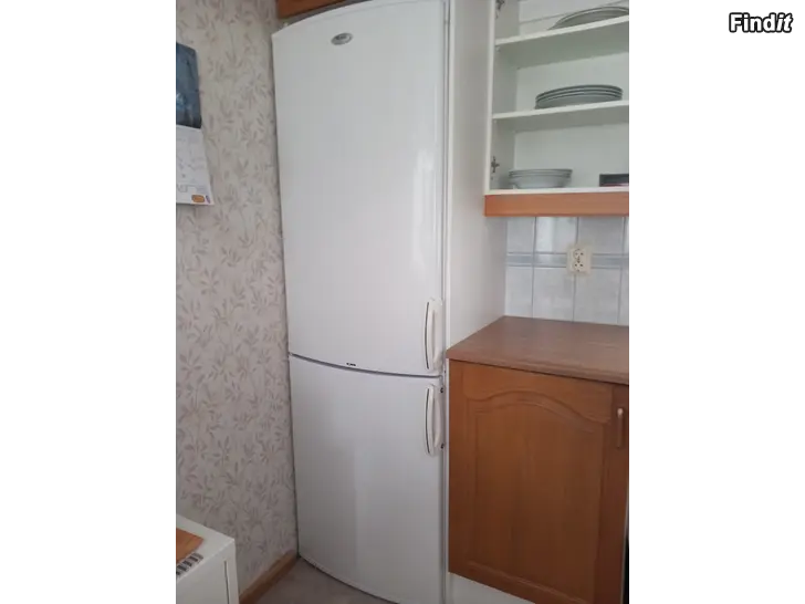 Säljes Kylskåp och frys Whirlpool