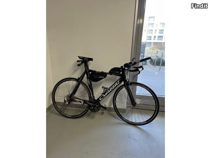 Säljes Triathlonpyörä/triathloncykel Crescent Tempus Alu
