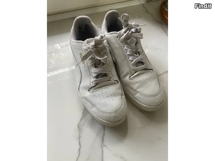 Myydään Puma skor storlek 41