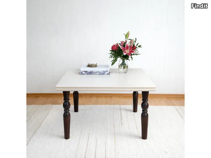 Säljes Renoverat soffbord leverans möjlig