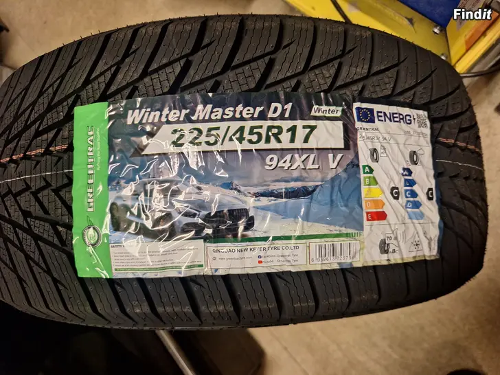 Myydään Greentrac 225/45R17 uudet kitkarenkaat
