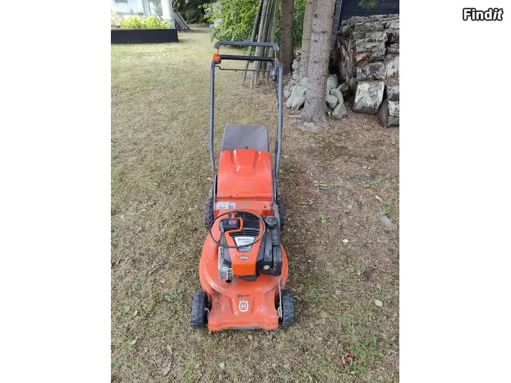 Säljes Husqvarna LC347VI gräsklippare