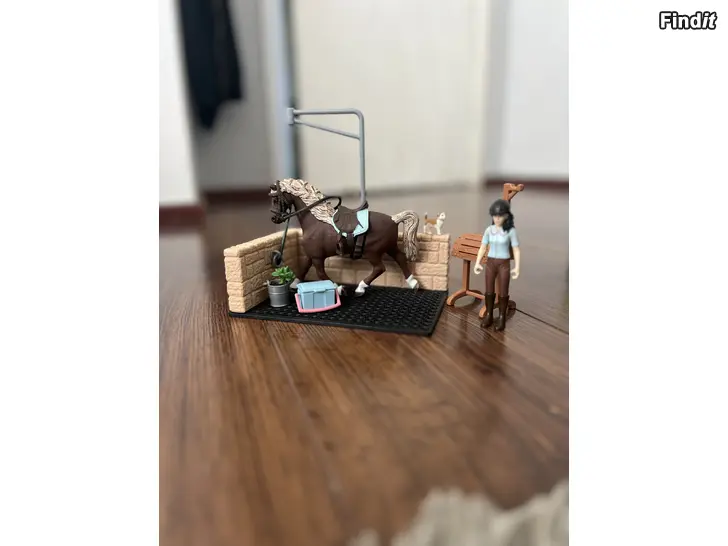Säljes Schleich tvätt stall + häst och ryttare