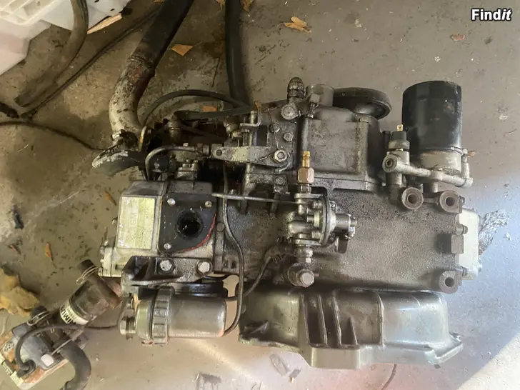 Myydään Yanmar 6,5hp motor