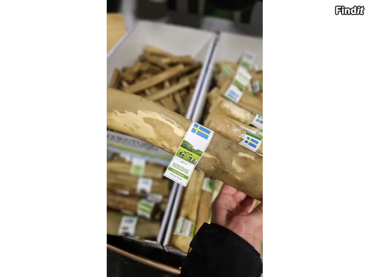 Myydään Tuggben av älg, ren och nöt råhud