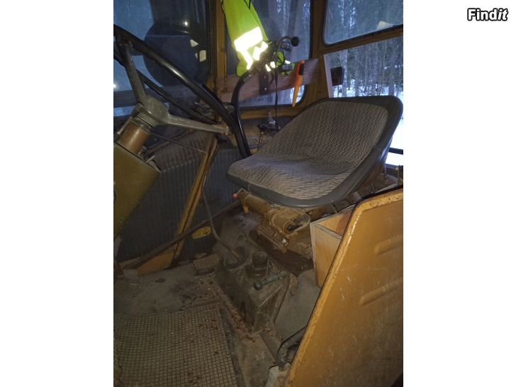 Myydään Valmet 502