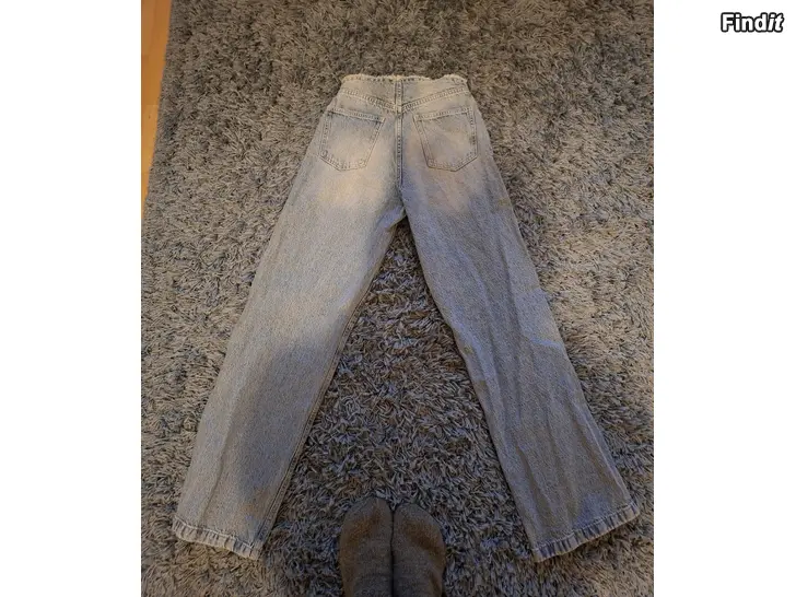 Säljes Myydään farkut