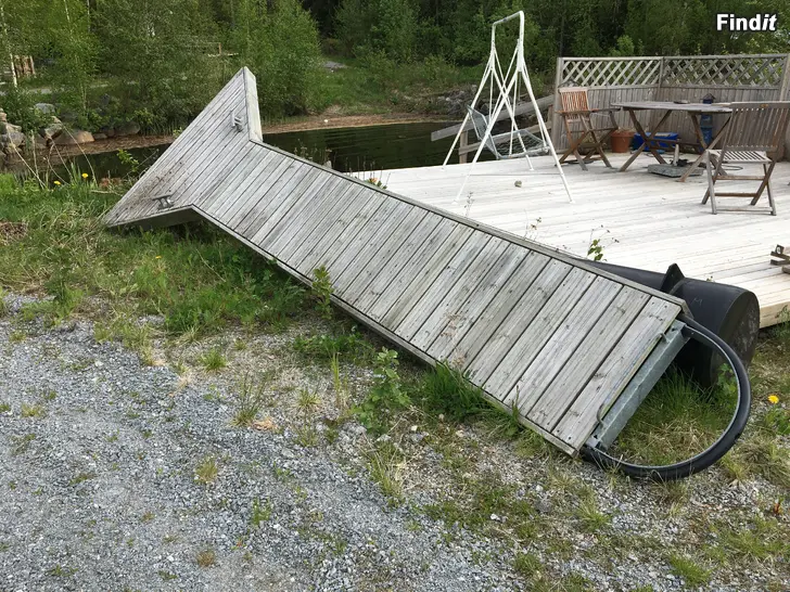 Säljes Flytbrygga med tillhörande bryggfäste