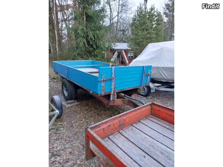 Säljes Traktor kärra