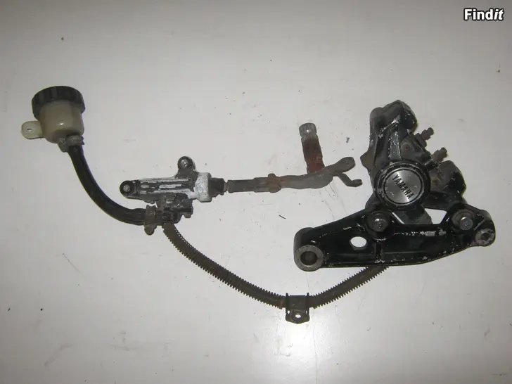 Myydään Yamaha XJ 900 83-94 osia