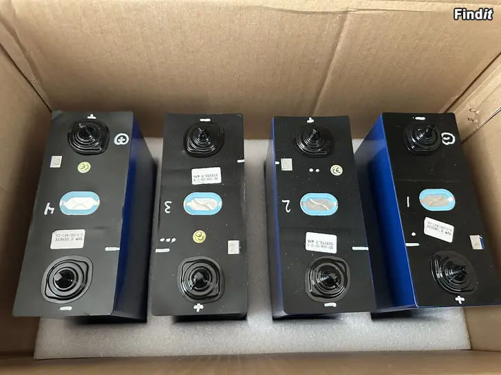 Säljes 4st lifepo4 3,2V x 4 12,8V 300Ah 80
