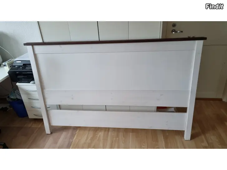 Säljes Sänggavel 165 cm