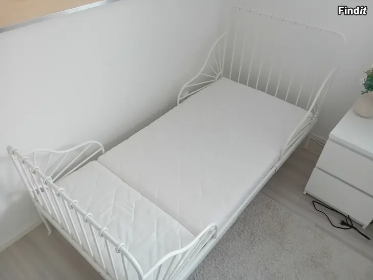 Säljes Barnsäng IKEA Minnen utdragbar