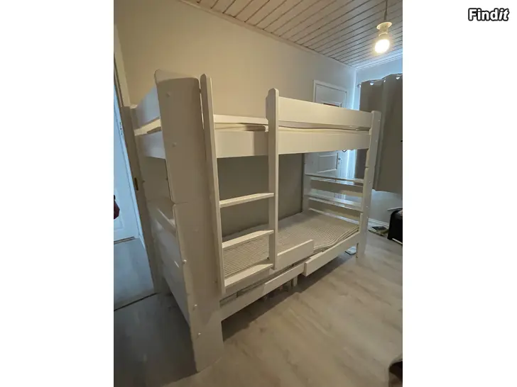 Säljes Hög- och lågsäng, Niemi design
