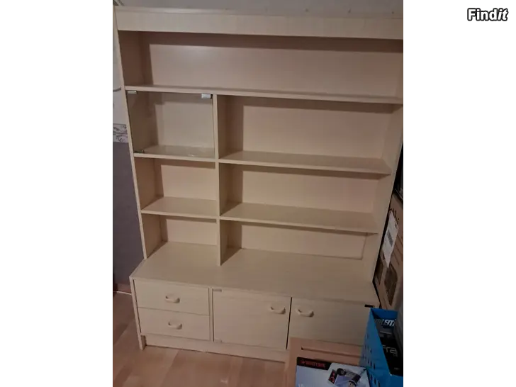 Säljes Pieni kirjahylly