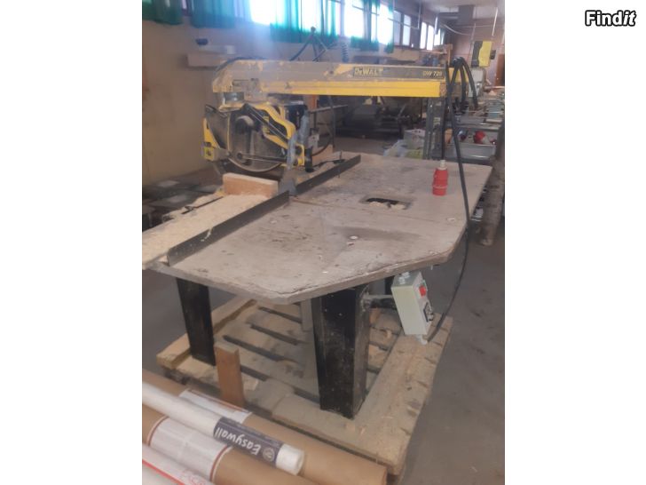 Myydään Dewalt DW729 säteis saha