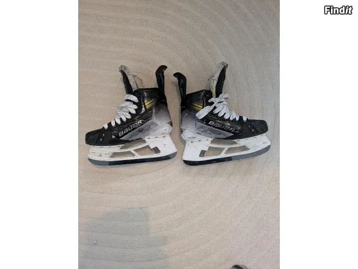 Säljes Bauer Vapor Hyperlite2 size742 350 euro