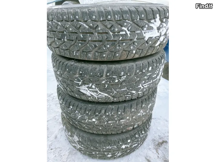Myydään Nastarenkaat 195/65R15 vanteilla 5-114,3 Kia/Hyundai
