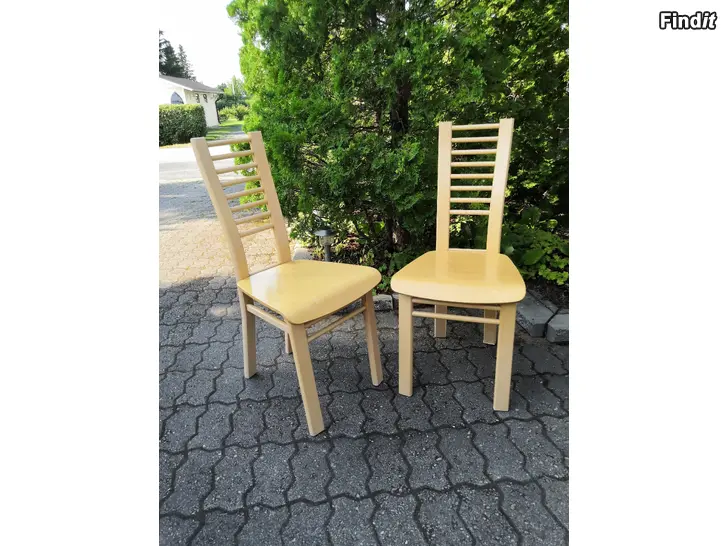 Myydään Tuolit......2 kpl