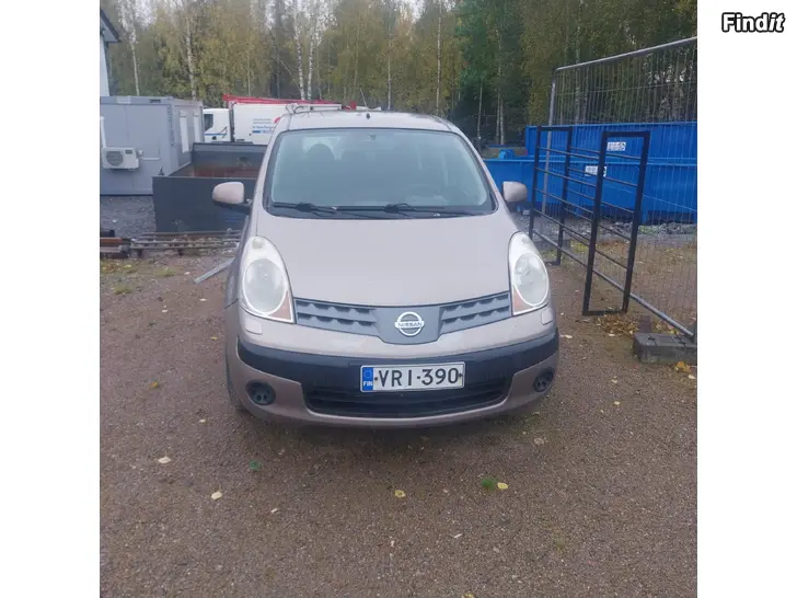 Myydään nissan note 1,5  diesel myydään osina tai kokonaisena