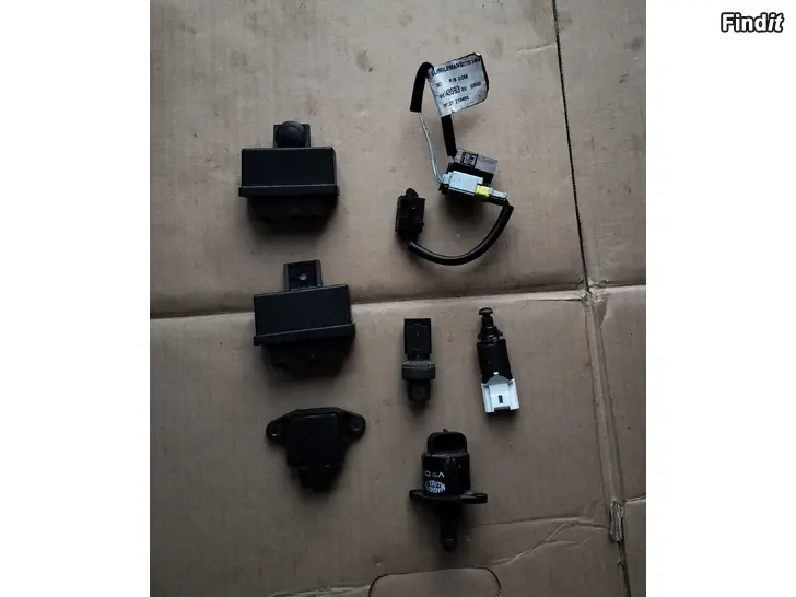 Myydään Ilmastoininpainekytkin kytkinpolkimenanturi jarruvalokytkimenanturi Bitron polttoainepumpurele