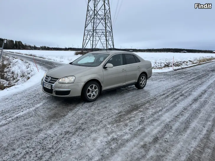 Myydään VW Jetta 1.6i -05 juuri katsastettu