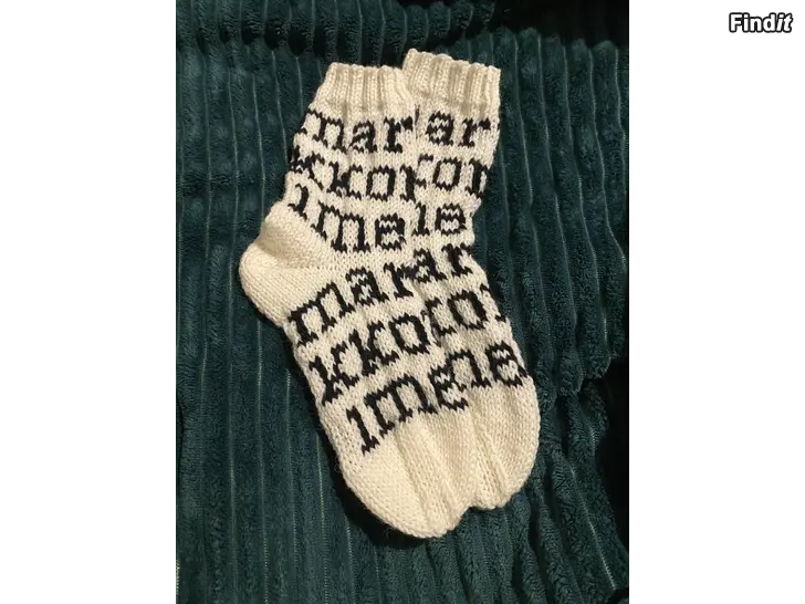 Myydään Villasukat/ Yllesockor