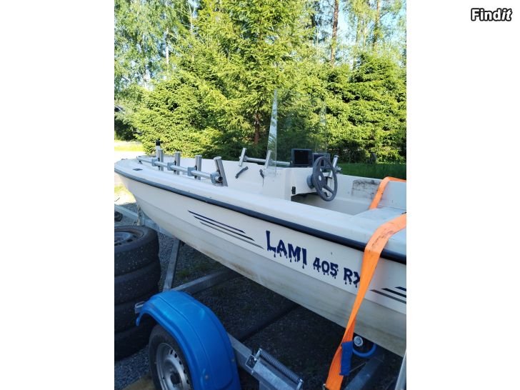 Myydään Lami 405 RX pulpettivene