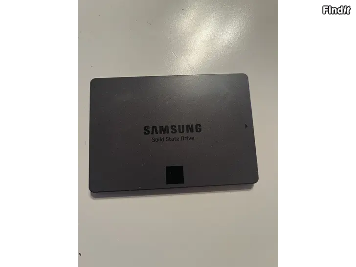 Myydään Samsung SSD 840 EVO 1tb
