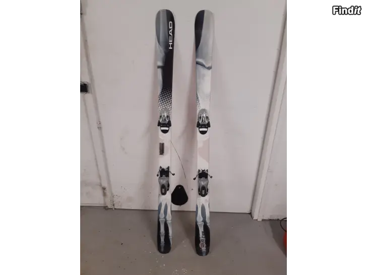 Säljes Twintip slalomskidor