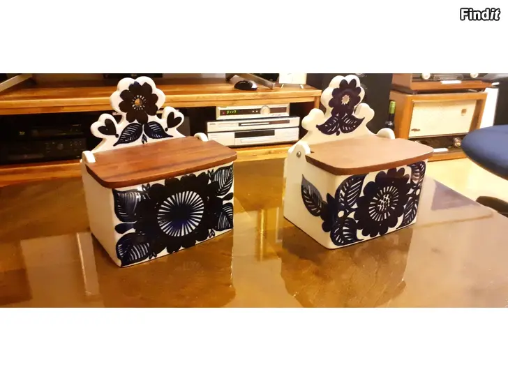 Myydään Arabian tavaraa Suola-Salkkarit Tarjoilulautaset Muumilautaset yms