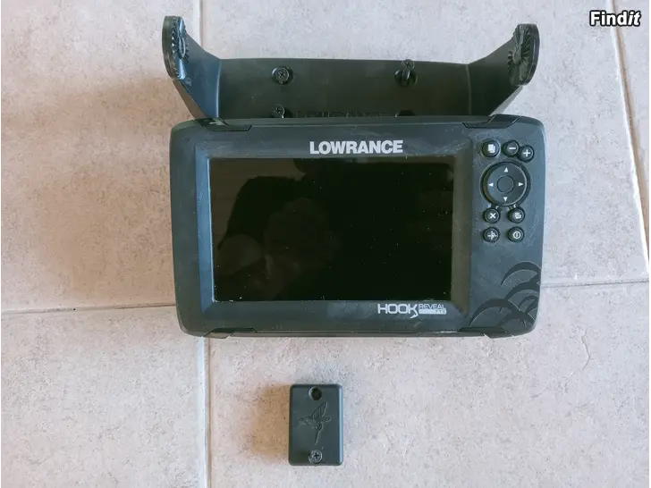 Myydään LoWrance Hook 7 TS karttaplotteri kaikuluotaimella