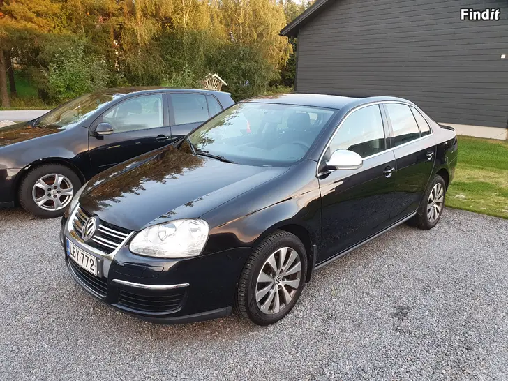 Säljes Vw jetta 1.6 Bensin Nybesiktad