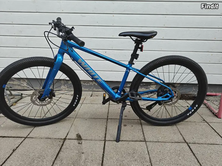 Myydään White XC 240 maastopyörä 24