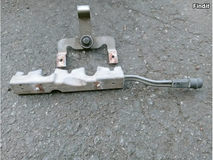 Myydään BMW 520 1998 moottorilämmitin 1427722