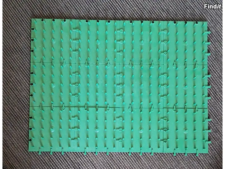 Myydään CuraComp piikkimatto