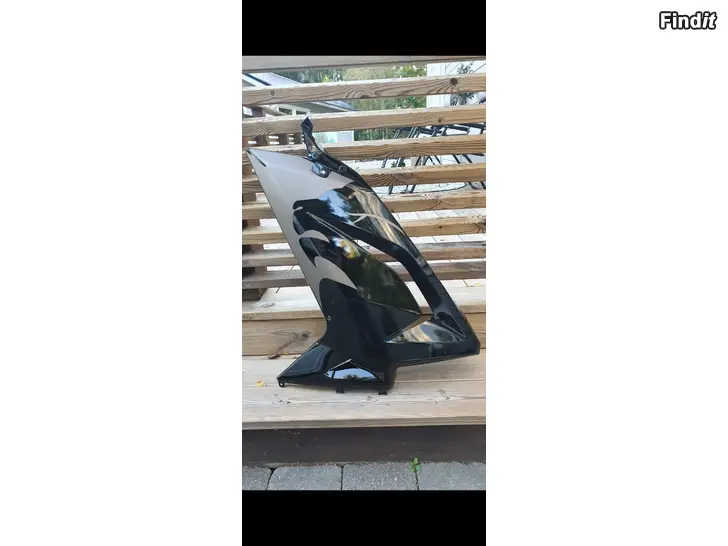 Säljes Aprilia Rs 125 sidokåpa