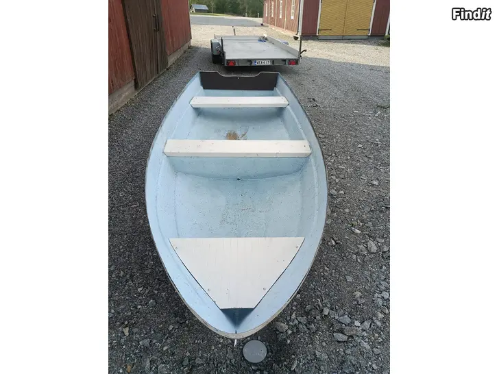 Myydään Bra roddbåt