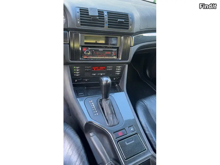 Myydään Bmw 528i