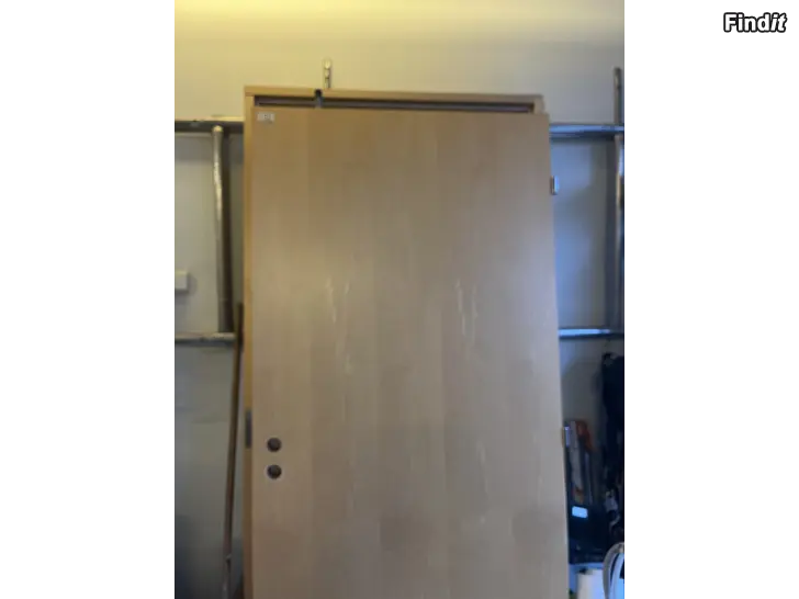 Myydään Ljudisolerad innerdörr